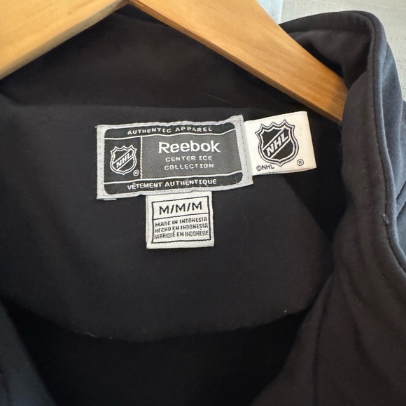 Chicago Blackhawks NHL Zip up Jacket Reebok - Picture 3 of 5